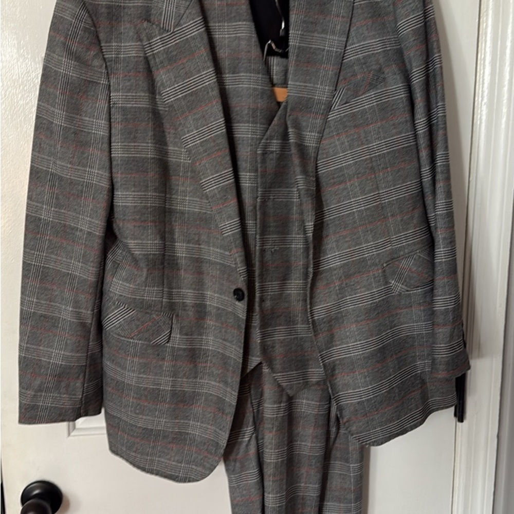 Gray Plaid Men's Suit